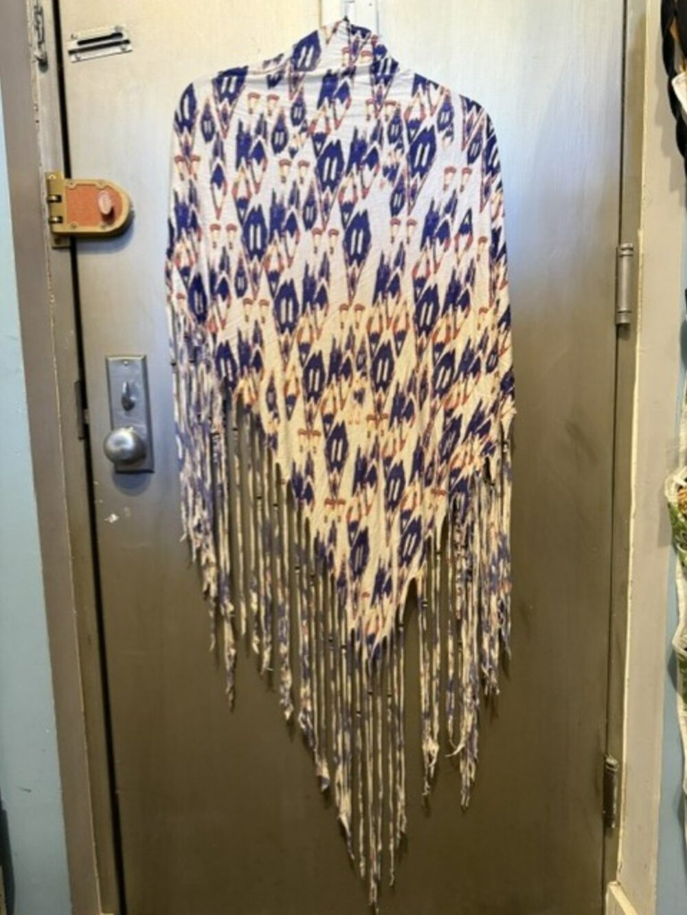 Retro Boho lightweight blue and white ikat-patterned beaded fringe shawl / scarf